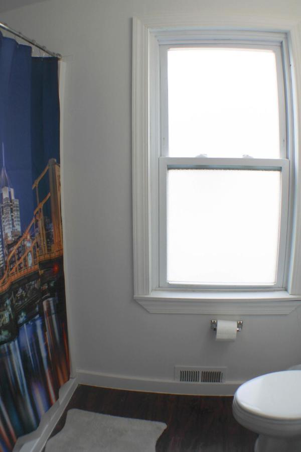 3 Bedroom Southside Pad - Sleeps 8 - Amazing Location Pittsburgh Exterior foto